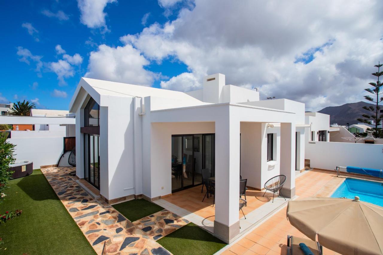 Casa Maurizio - Heated Pool, Hot Tub & Hammam Villa Playa Blanca  Exteriör bild