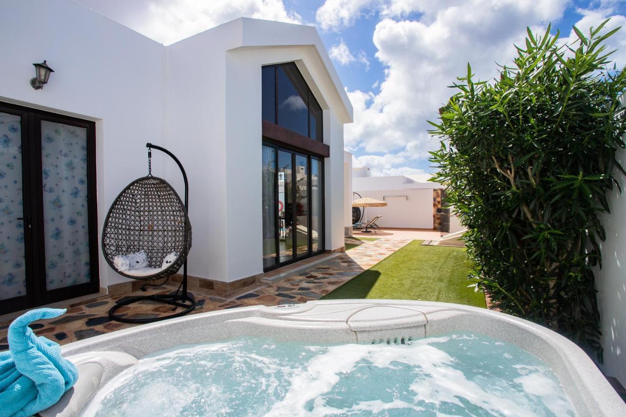 Casa Maurizio - Heated Pool, Hot Tub & Hammam Villa Playa Blanca  Exteriör bild